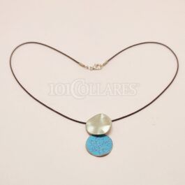 Collar con pátina azul turquesa jaspeada