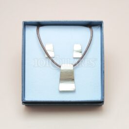 Conjunto chapado en oro