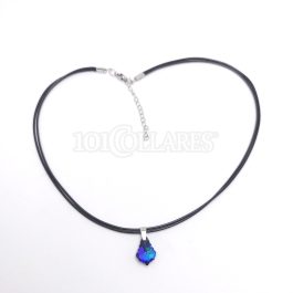 Collar con colgante gota cristal azul